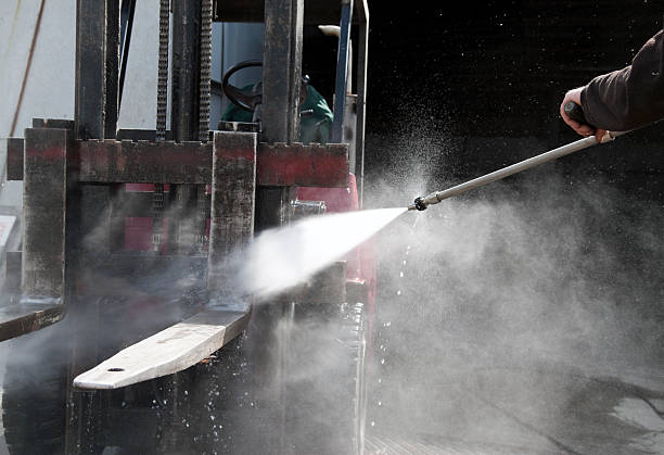 Best Roof Washing  in Marion, NC